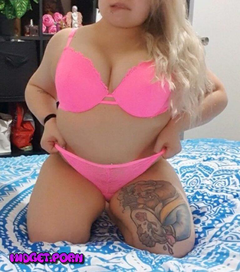 Releasing a new PPV 14 minute sex tape this weekend! See link in comments to join and watch me get absolutely pounded 💖